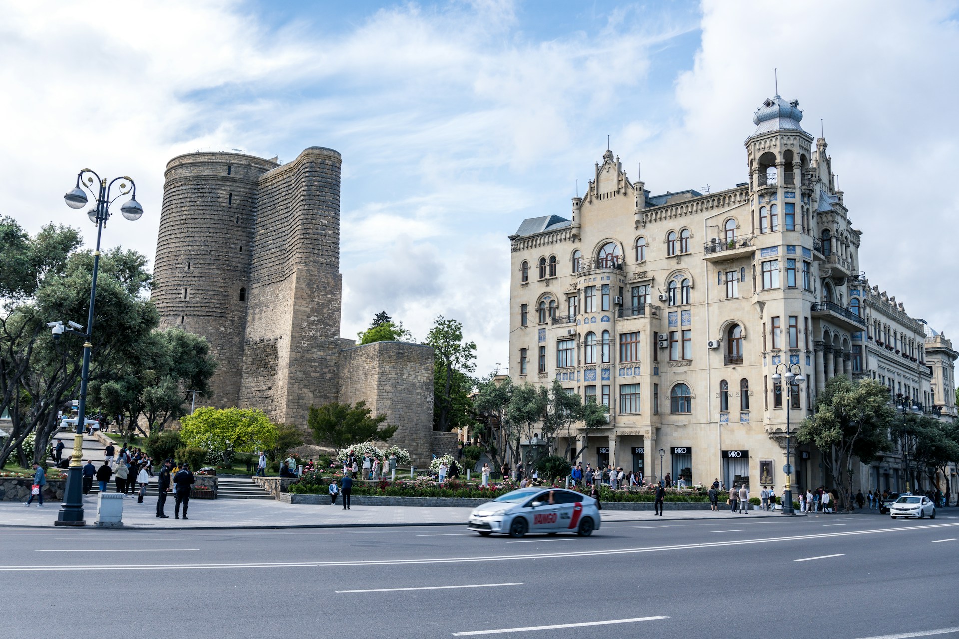 Baku Luxury Hotels & Chauffeur Arrivals: Fairmont, Four Seasons, Park Hyatt & Boutique Stays