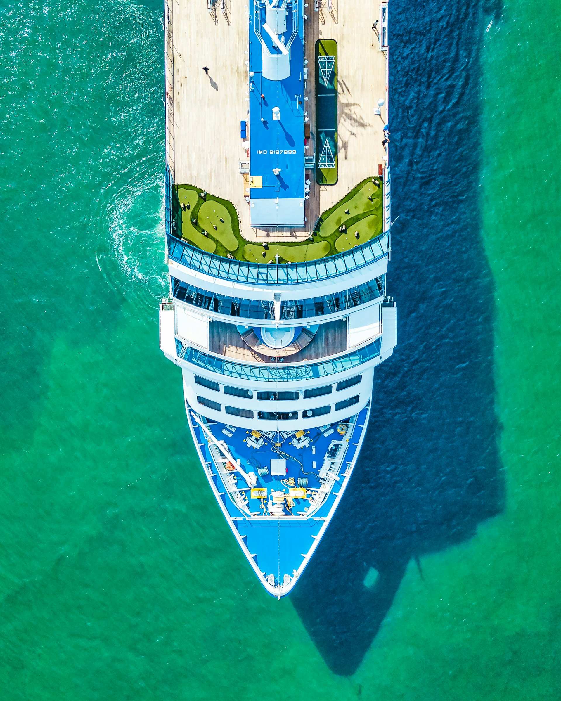 Gobustan, Mud Volcanoes & Yanar Dag: Luxury Day Trips from Baku by Private Chauffeur