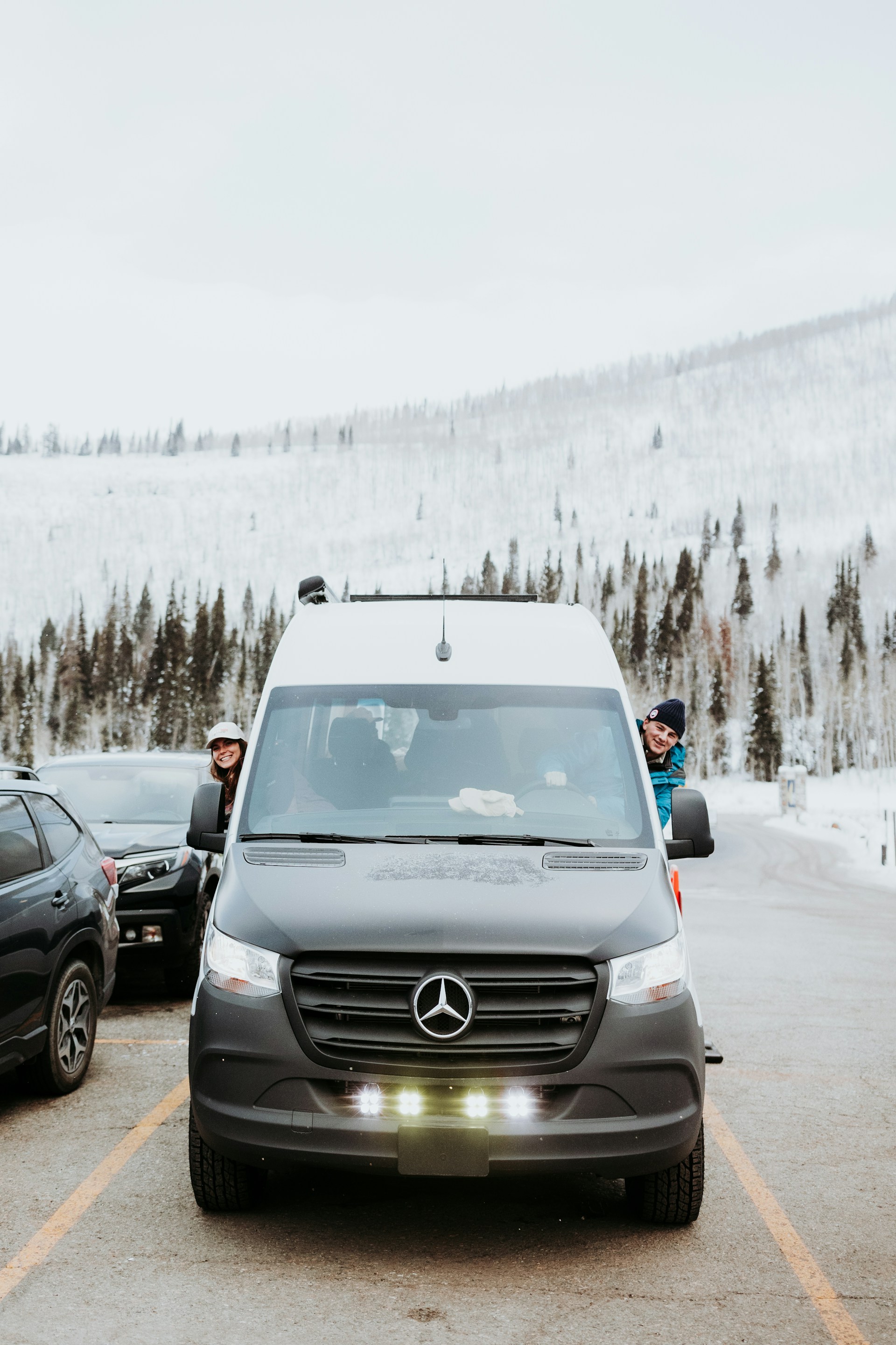 Sedan vs SUV vs Executive Sprinter: How to Choose Chauffeur Vehicle Class for Luggage, Privacy & Roadshows