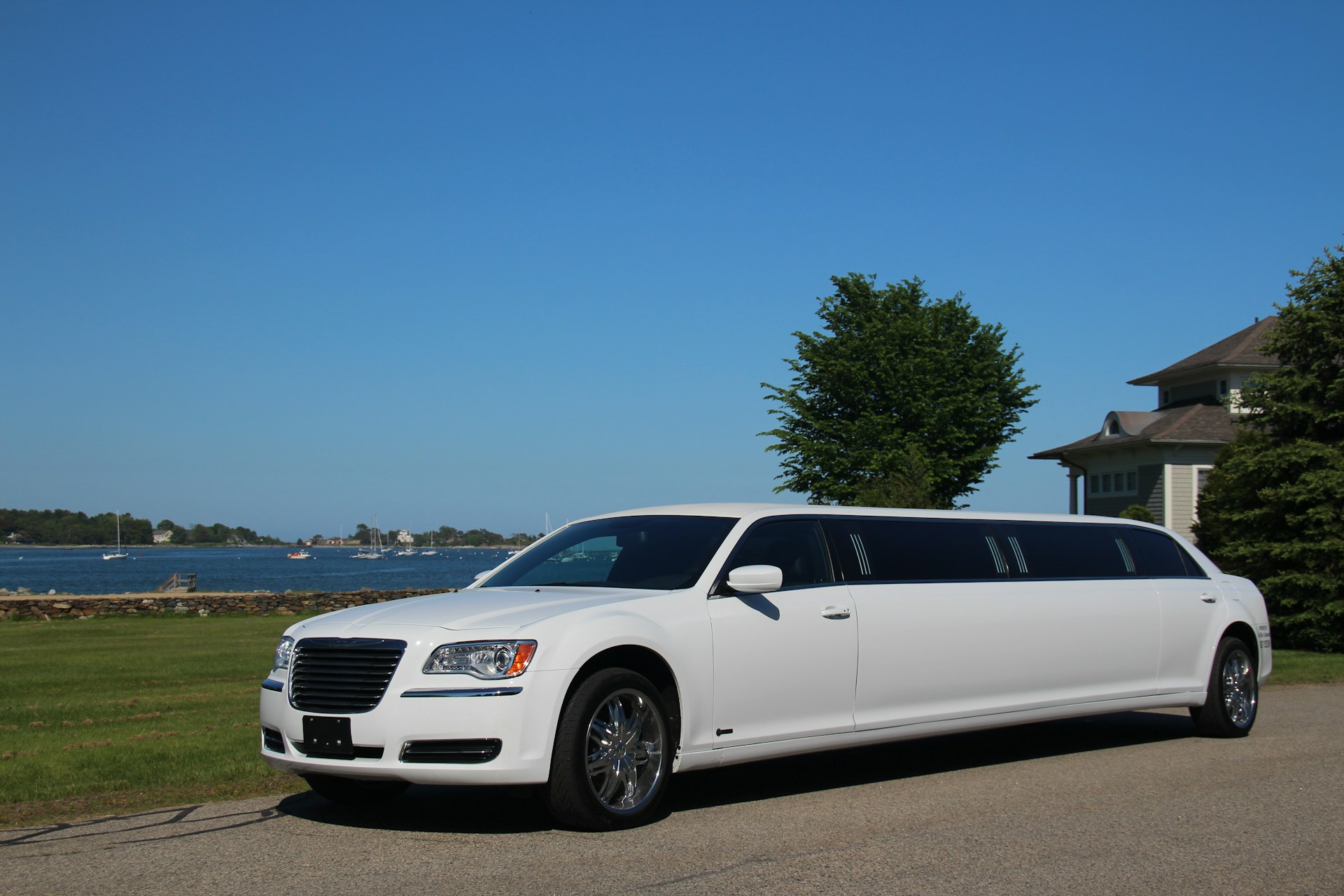 Wedding Limousine & Guest Shuttle Planning: Timelines, Sprinter Loops & VIP Getaway Cars